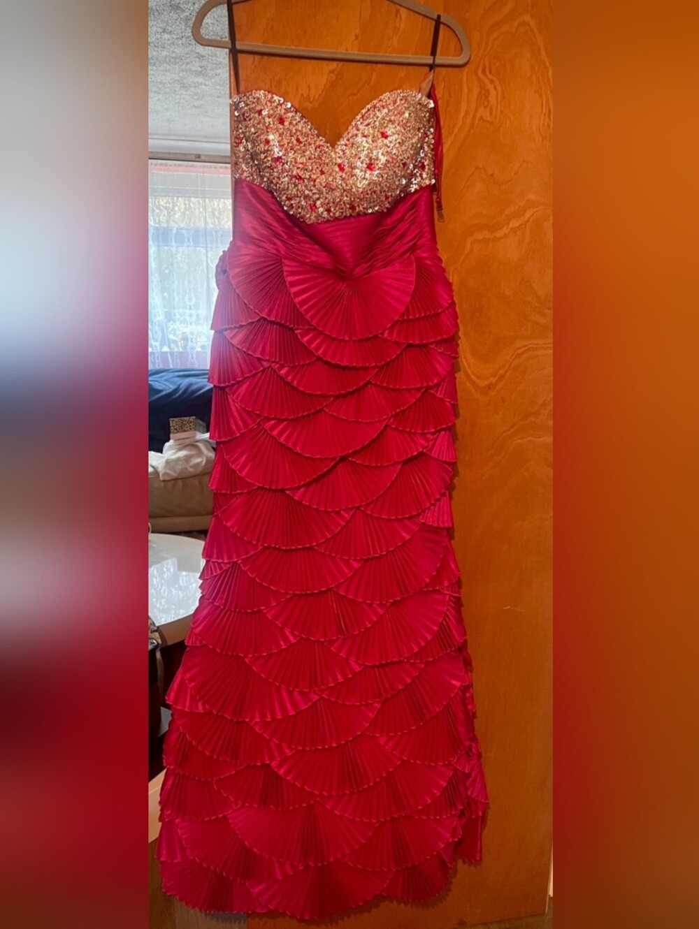 JOVANI Fuschia & Gold Tiered Pleated Evening Gown Size 6 NWT